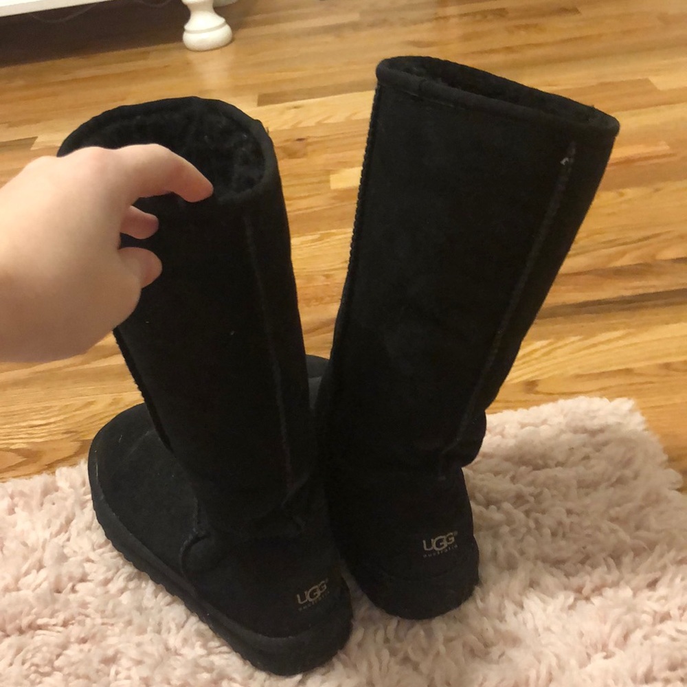 UGGS